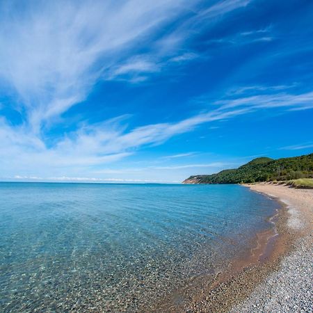 “Hygge” 3Bdr Townhouse, Close To Beach, Park & Wineries! Traverse City Kültér fotó
