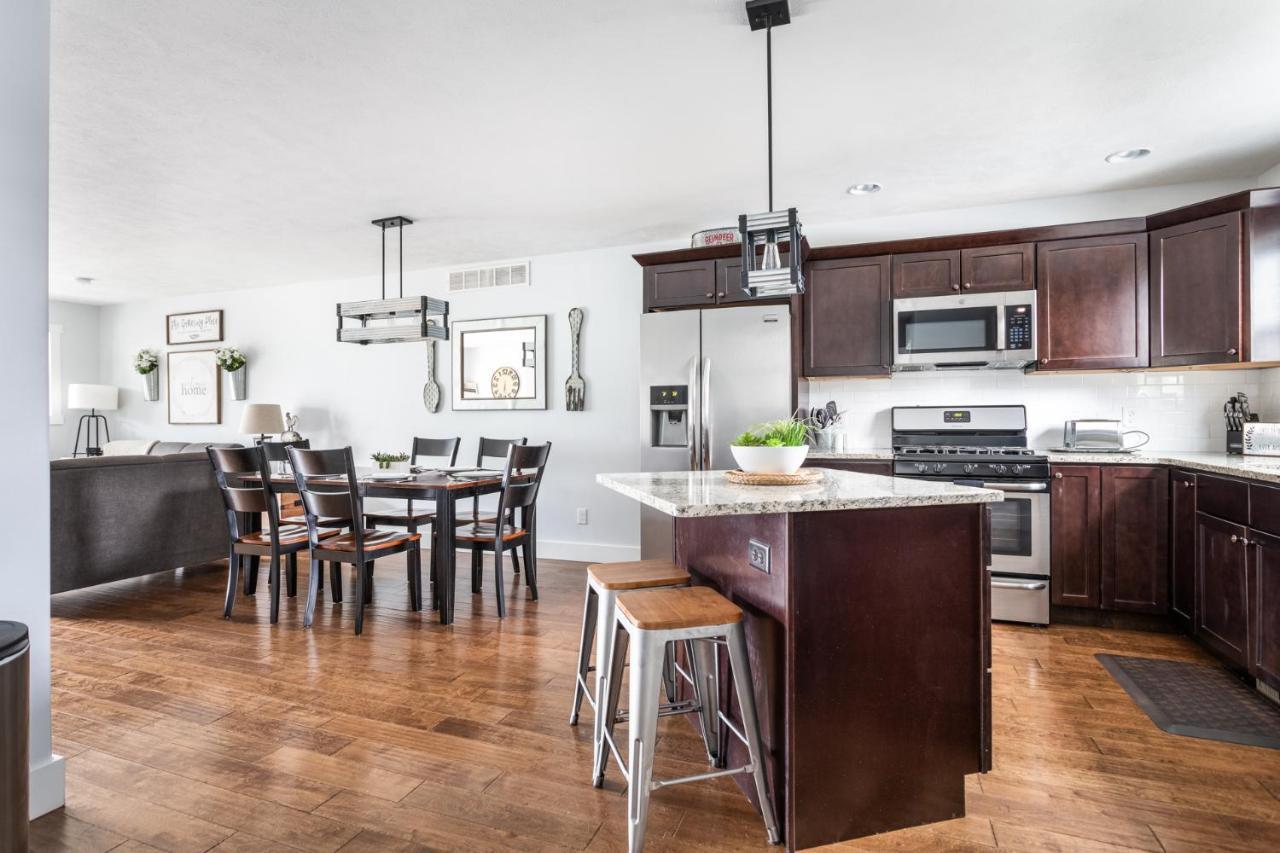 “Hygge” 3Bdr Townhouse, Close To Beach, Park & Wineries! Traverse City Kültér fotó